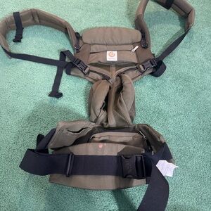 Ergobaby Olive Green carrier